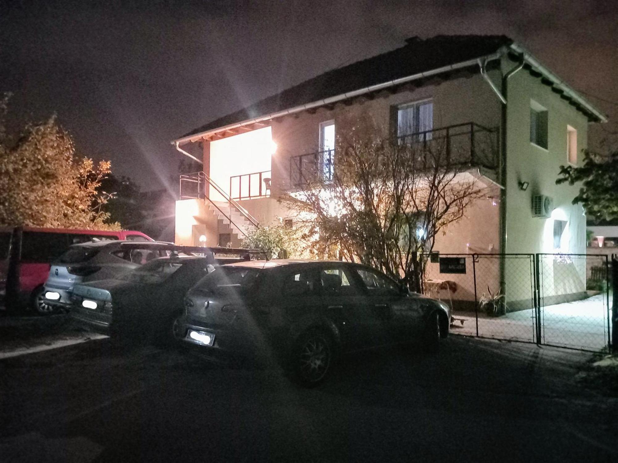 Rm Castell Apartments Нови Сад Екстериор снимка