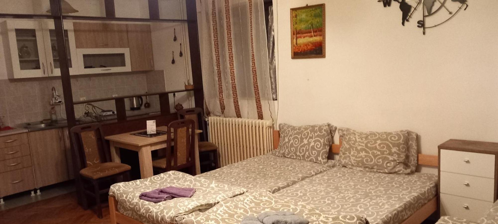 Rm Castell Apartments Нови Сад Екстериор снимка